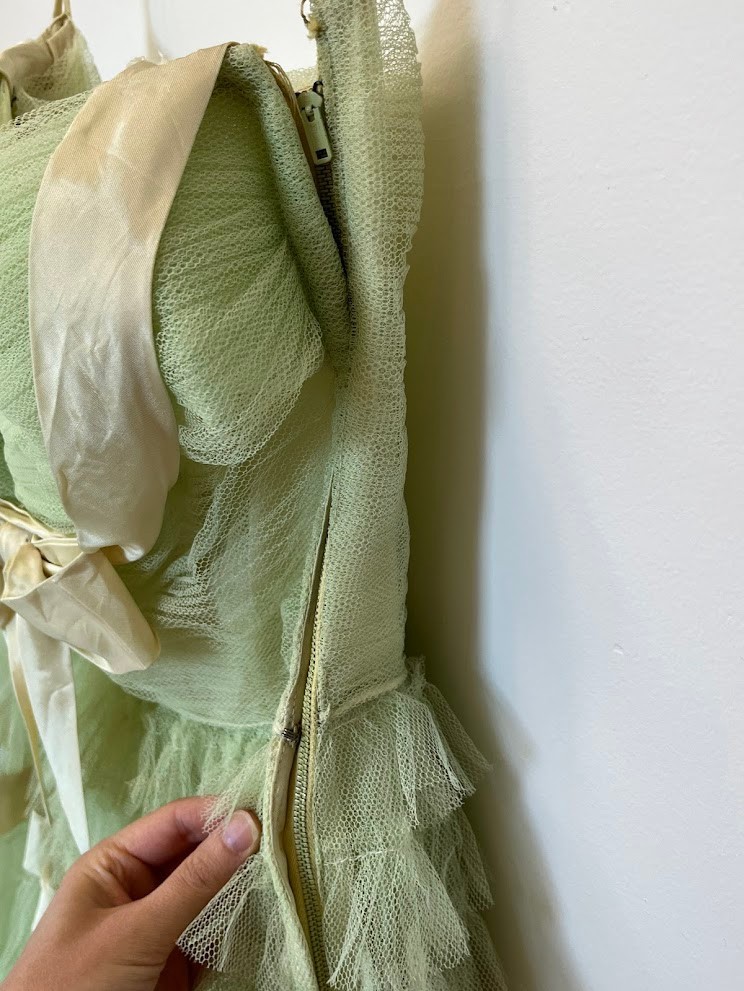 Vintage 1950s Light Green Tulle Party Dress | Fairycore Prom Gown | Tea Party XS