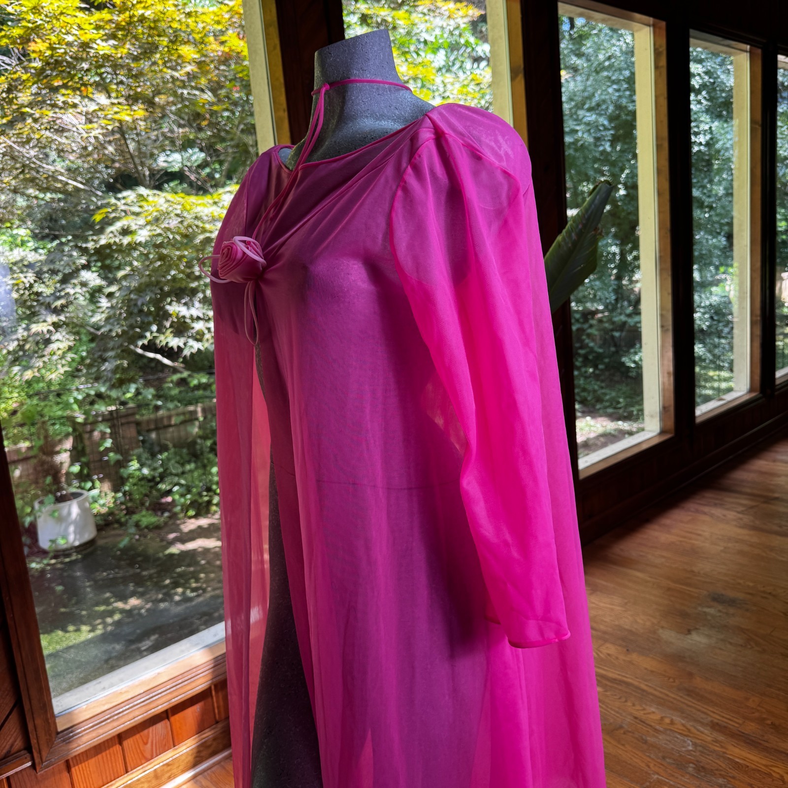 Vintage 60s 70s Hollywood Vassarette Glamour Peignoir Robe Sheer Loungewear 34