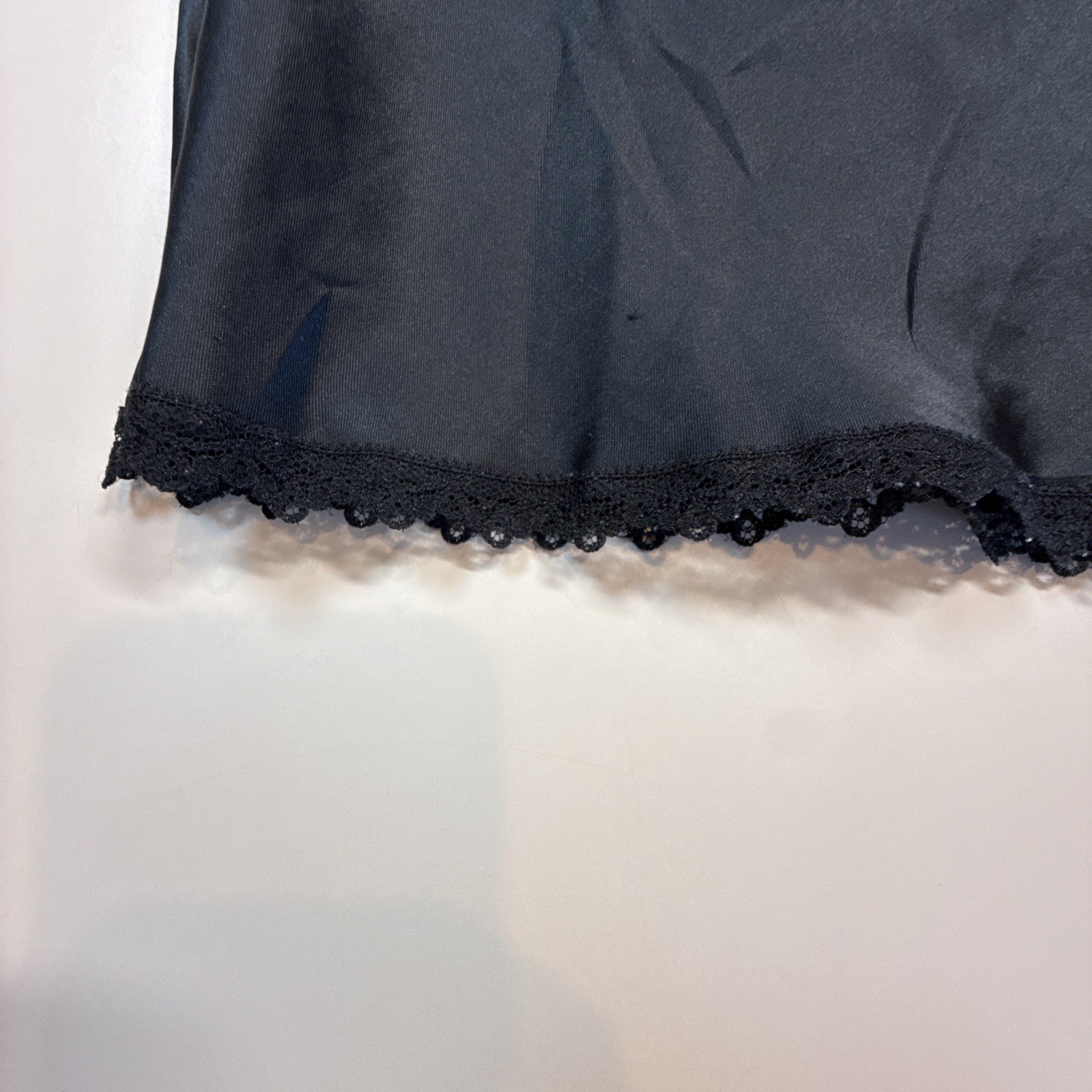 Vintage 1980s Maidenform “Something Special” Black Full Slip Size 32 USA Union