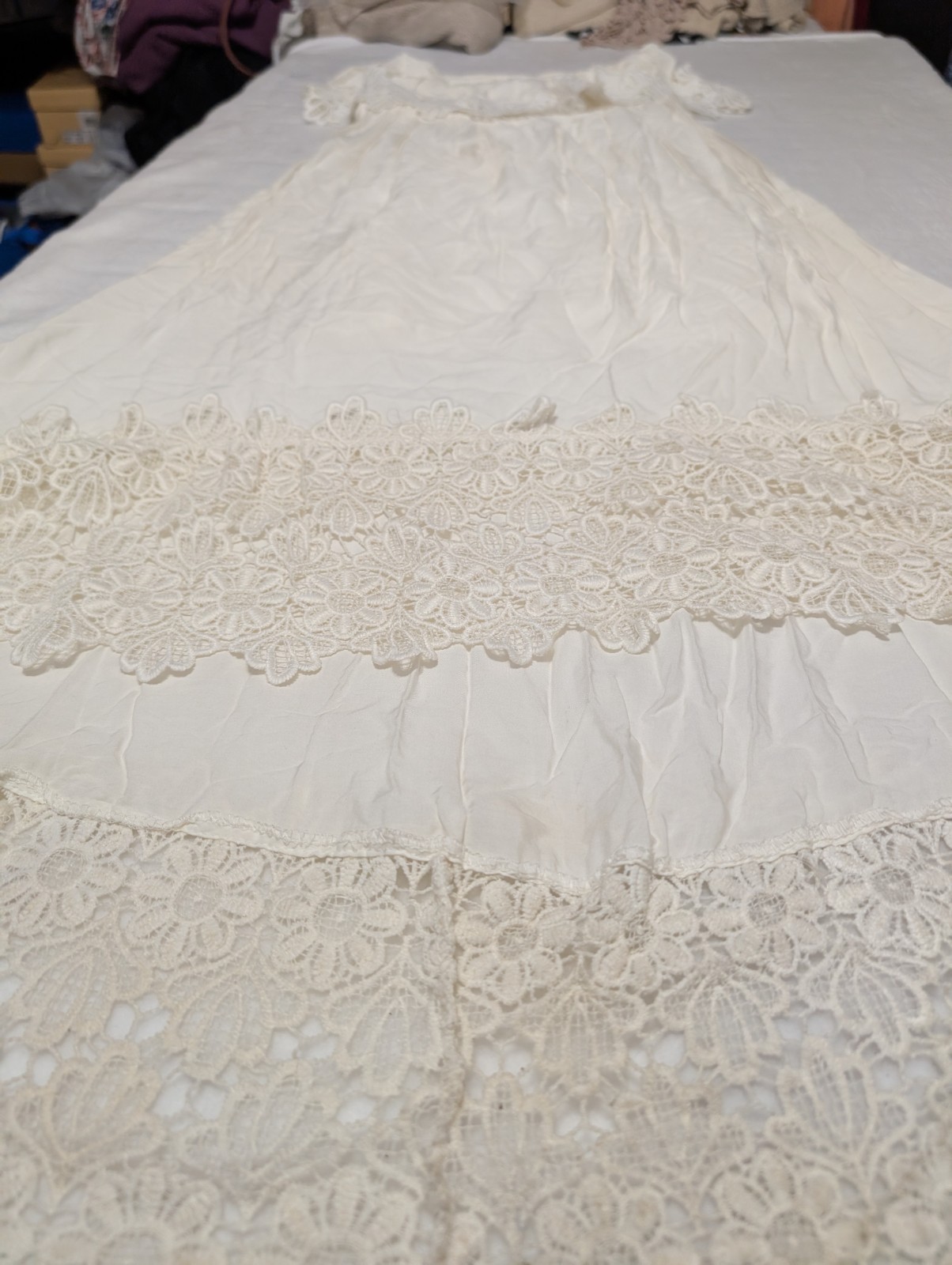 Solitaire Vintage Vanity Fair White Lace Trim Full Slip, Size M Regular