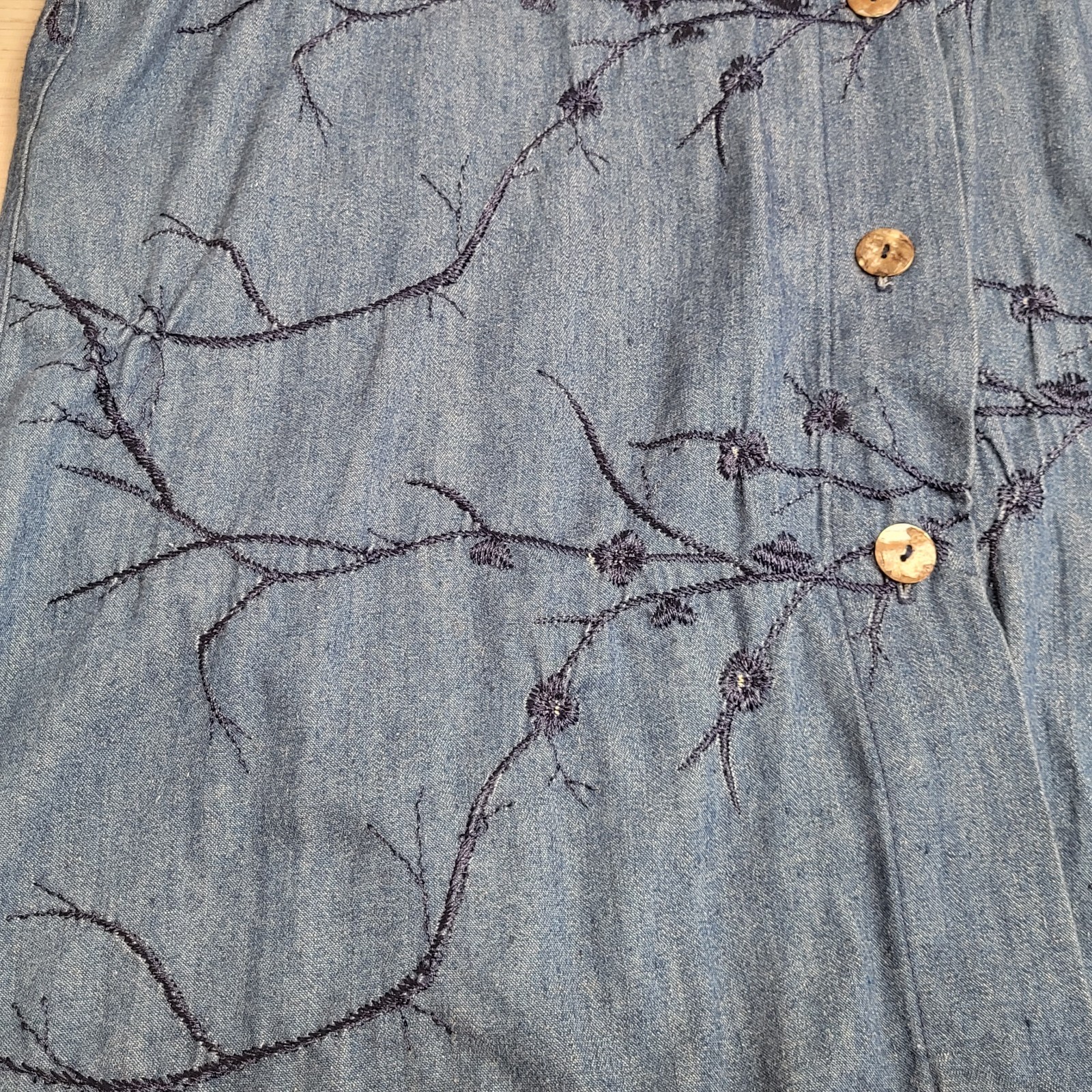Vintage Gene Ewin BIS Shirt Womens M Wrinkled Rich Denim Embroidered 90’s USA