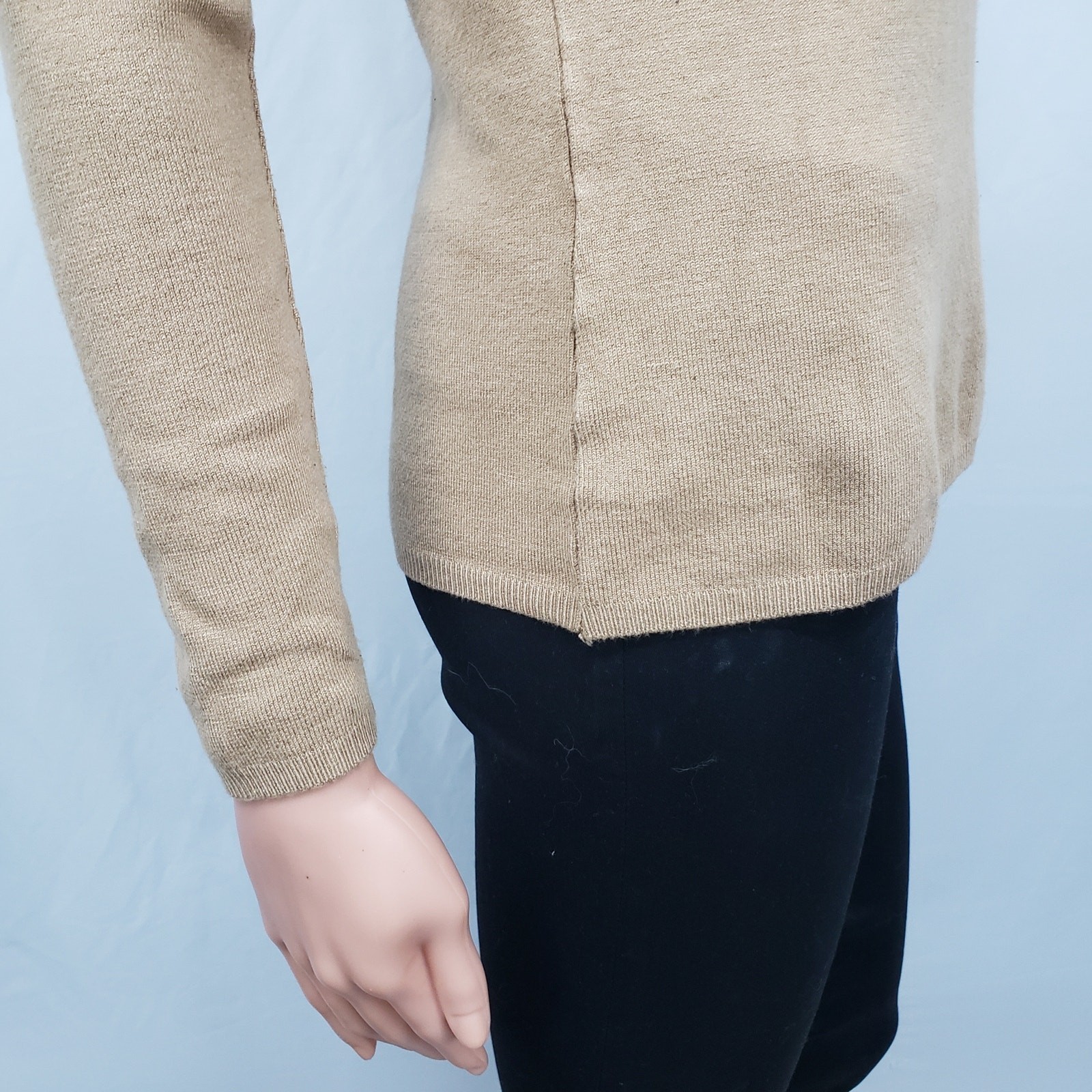EMANUEL UNGARO LIBERTE Vintage Turtleneck Sweater Top Silky Knit Camel M