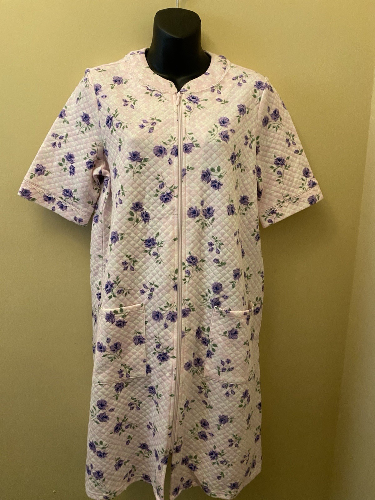 Adonna Sleepwear Zip Front 2 Pocket Quilted XS Duster Robe NWT Originally $49